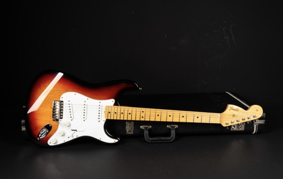 Fender voodoo Stratocaster 1998 de segunda mano · Foto 2 de 10 · Madrid · 2300 €