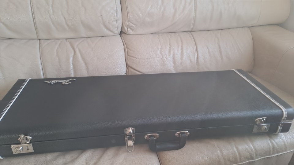 Estuche Fender Pro Hardsell Case de segunda mano · Foto 1 de 3 · A Coruña · 135 €