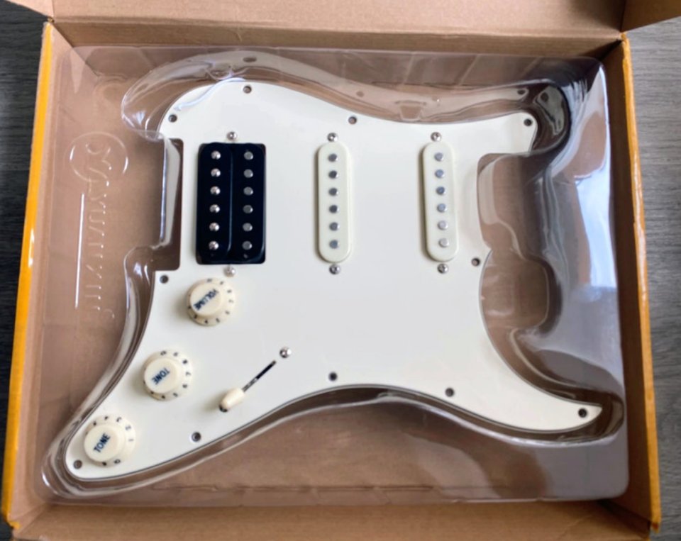 Golpeador stratocaster HSS