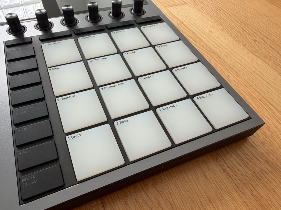 Native Instruments Maschine+ Sistema de producción standalone, mint de segunda mano · Foto 1 de 4 · Araba · 680 €