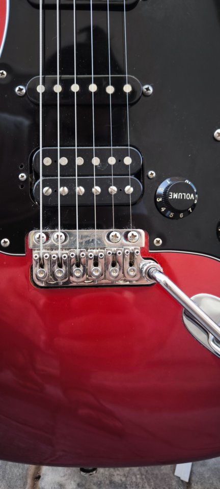 Vendo/cambio Fender Strat USA, VegaTraem, Dimarzio, Hipshot de segunda mano · Foto 2 de 10 · Zaragoza · 1300 €