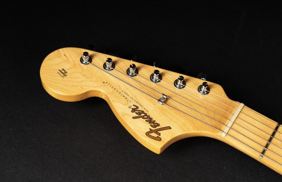 Fender voodoo Stratocaster 1998 de segunda mano · Foto 4 de 10 · Madrid · 2300 €