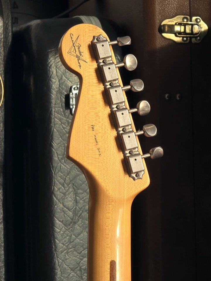 Fender Stratocaster CS de segunda mano · Foto 4 de 6 · Málaga