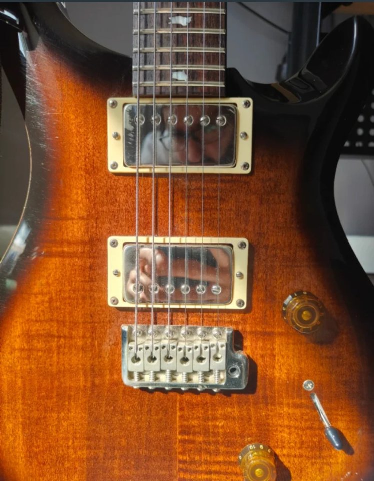 PRS se Custom 24 - Black Gold Burst de segunda mano · Foto 3 de 4 · Madrid · 975 €