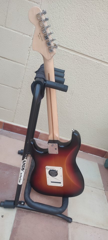 Fender stratocaster Highway HSS + mejoras
