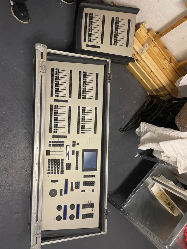 Mesa de luces ADB Lighting Tecnologies