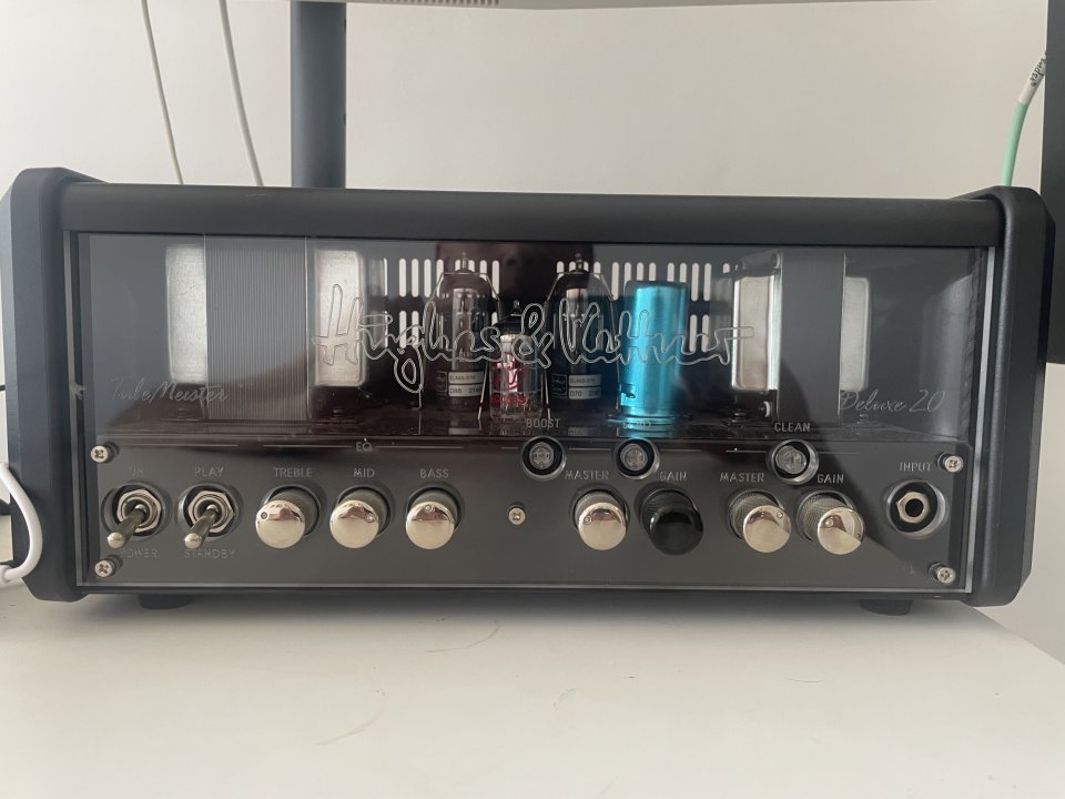 Hughes & kettner tubemeister deluxe 20 de segunda mano · Foto 1 de 7 · Valencia · 330 €
