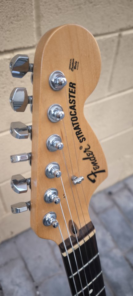 Vendo/cambio Fender Strat USA, VegaTraem, Dimarzio, Hipshot de segunda mano · Foto 6 de 10 · Zaragoza · 1300 €