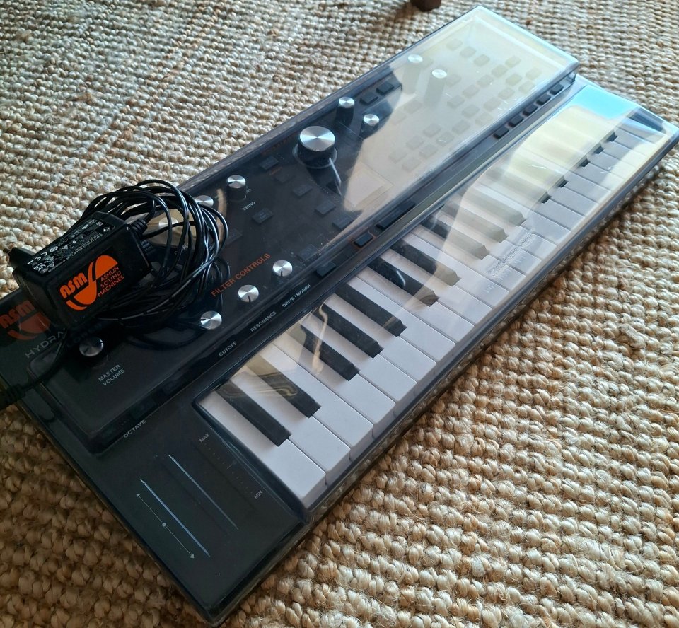 ASM Hydrasynth Explorer + decksaver + sonidos de segunda mano · Foto 3 de 3 · Madrid · 469 €