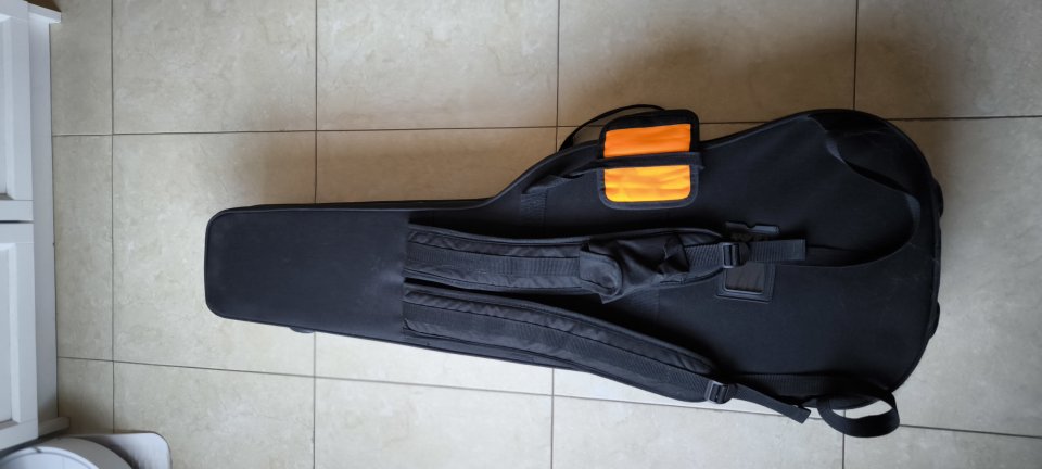 Vendo/cambio Fender Strat USA, VegaTraem, Dimarzio, Hipshot de segunda mano · Foto 10 de 10 · Zaragoza · 1300 €