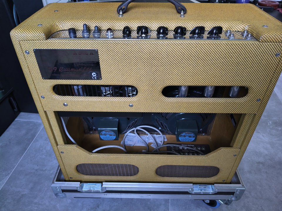 Amplificador Fender 59 Bassman LTD de segunda mano · Foto 2 de 6 · Pontevedra · 1500 €