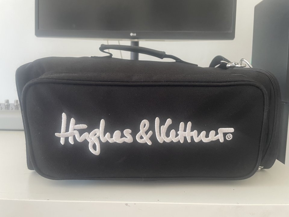 Hughes & kettner tubemeister deluxe 20 de segunda mano · Foto 6 de 7 · Valencia · 330 €