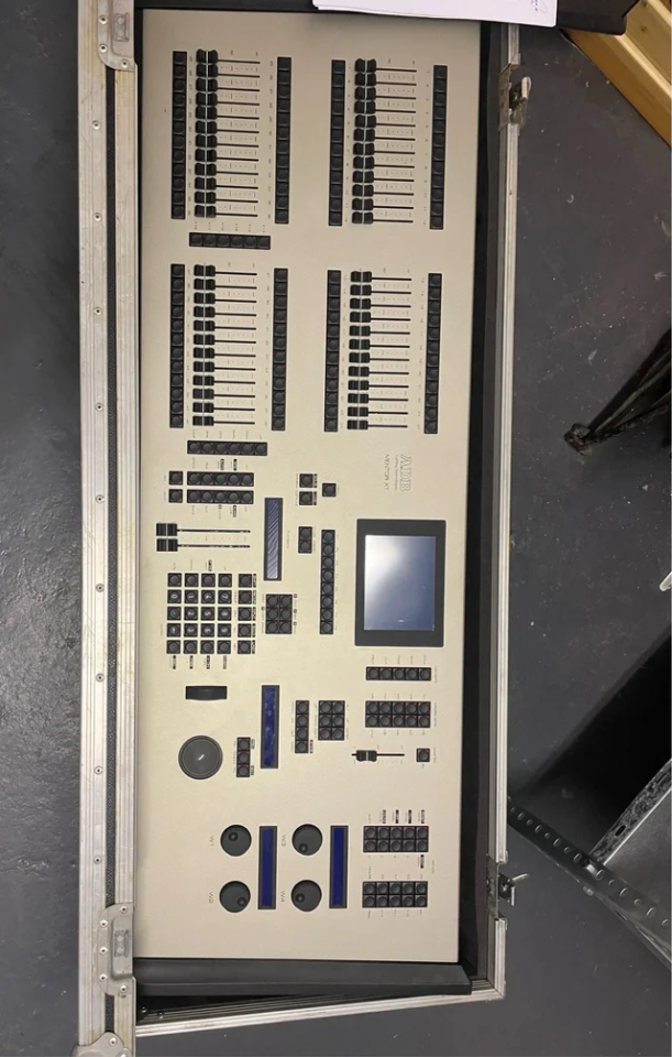 Mesa de luces ADB Lighting Tecnologies