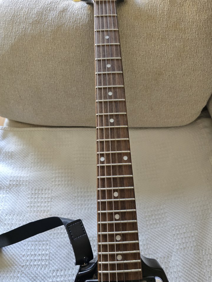 Epiphone Flying V Ebony negra estilo Gibson nueva de segunda mano · Foto 5 de 9 · Asturias · 400 €