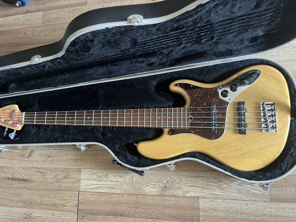 Fender American Deluxe Jazz Bass