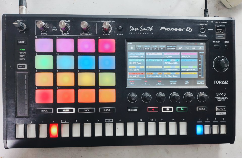 Pioneer toraiz sp-16