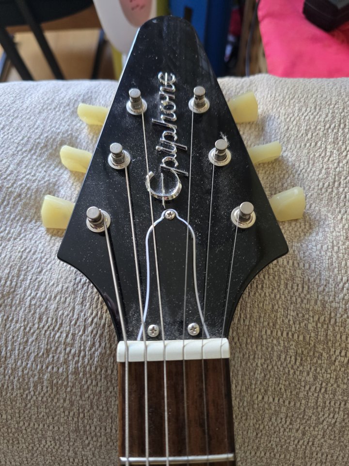 Epiphone Flying V Ebony negra estilo Gibson nueva de segunda mano · Foto 6 de 9 · Asturias · 400 €