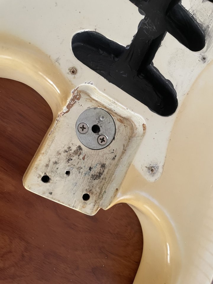 CUERPO FENDER STRAT 70'S de segunda mano · Foto 5 de 6 · La Rioja · 650 €