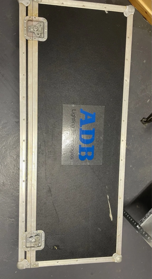 Mesa de luces ADB Lighting Tecnologies