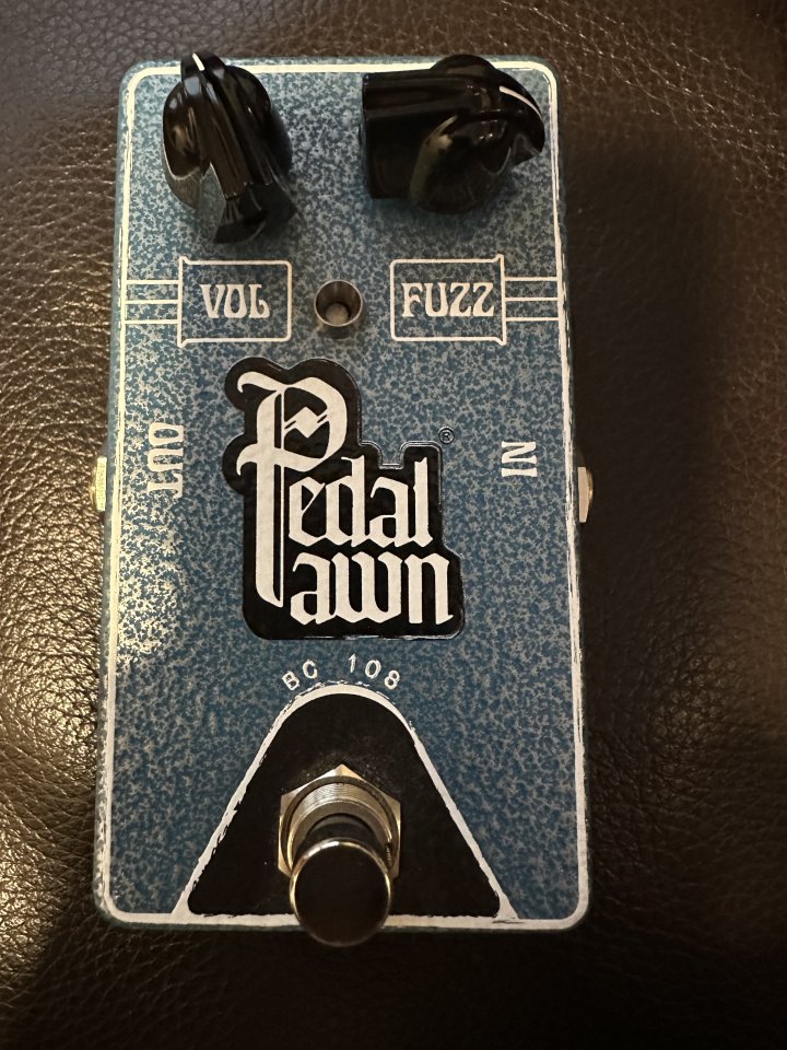 RESERVADO Pawn pedal fuzz ed limitada bc108