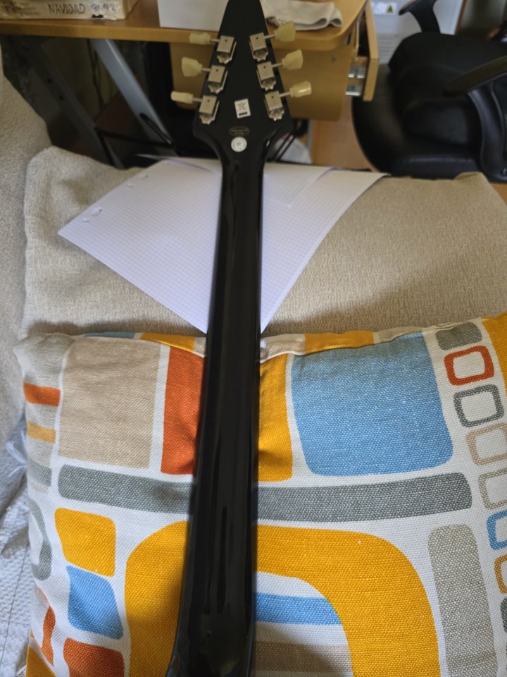 Epiphone Flying V Ebony negra estilo Gibson nueva de segunda mano · Foto 8 de 9 · Asturias · 400 €