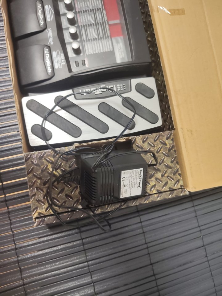 Pedalera digitech rp355 de segunda mano · Foto 4 de 5 · Alicante · 70 €