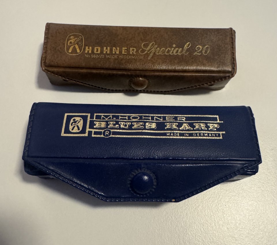 Amónicas de blues de segunda mano · Foto 1 de 6 · Madrid · 1 €