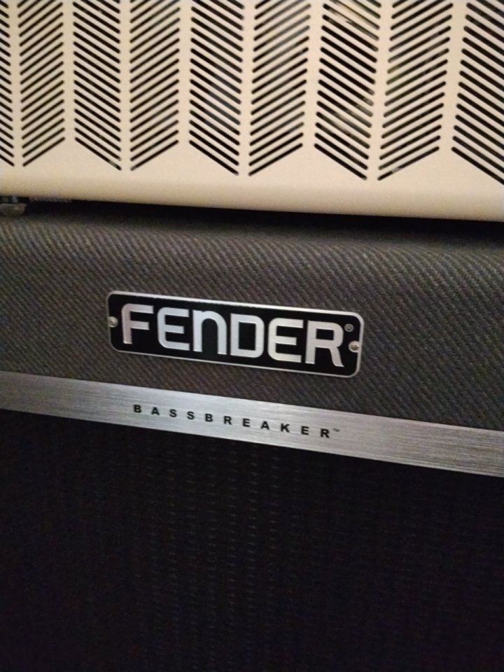 Fender Bassbreaker 45W O CAMBIO de segunda mano · Foto 2 de 2 · Málaga · 675 €