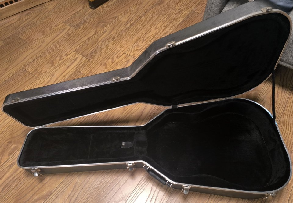 Estuche Guitarra Acústica Dreadnought