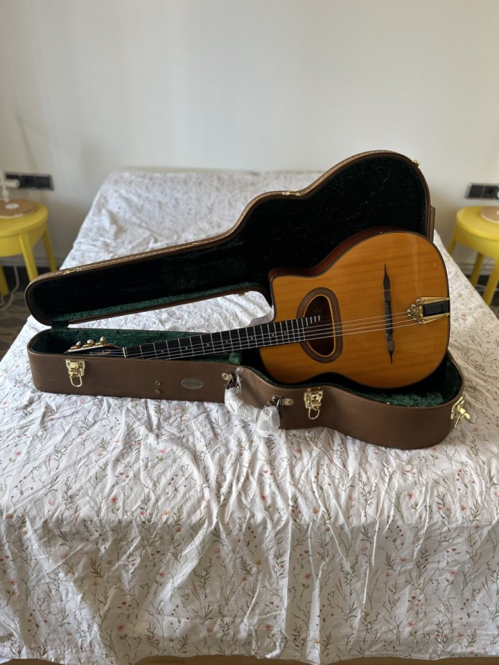 Gitane D-500 (guitarra manouche) de segunda mano · Foto 9 de 10 · Barcelona · 600 €