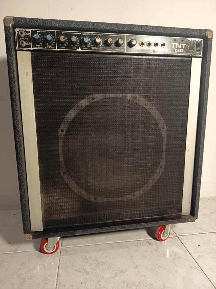 Peavey TNT 130 de segunda mano · Foto 2 de 6 · Valencia · 250 €