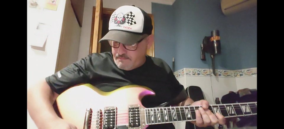 Epiphone Custom SG Futura de segunda mano · Foto 3 de 10 · Alicante · 480 €