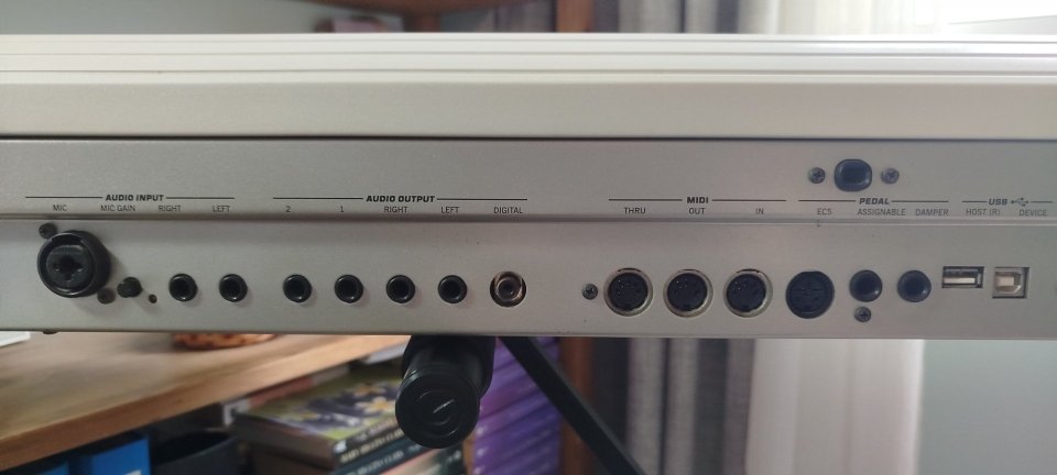 KORG PA2 XPro teclado Arranger profesional 76 teclas semi-pesadas de segunda mano · Foto 3 de 6 · SC Tenerife · 700 €