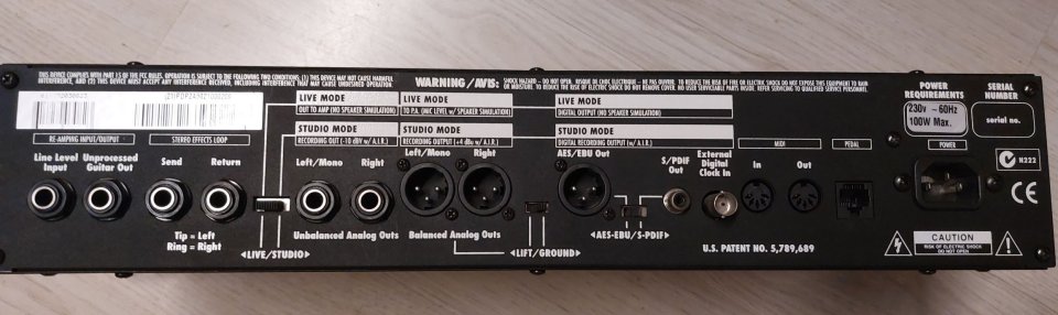 Line6 Pod Pro (rack) + Line6 Floor Board de segunda mano · Foto 2 de 5 · Barcelona · 180 €