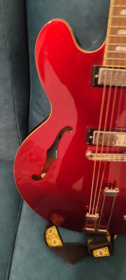 Epiphone Riviera Sparkling Burgundy