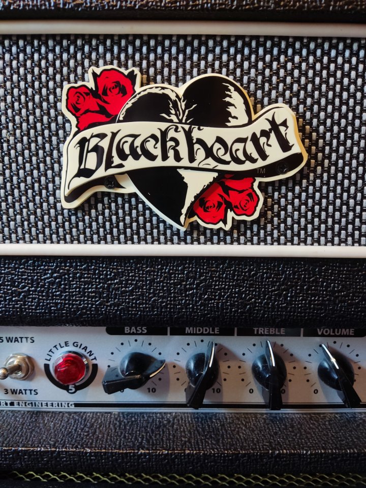 Black Heart Little Giant de segunda mano · Foto 3 de 4 · Madrid · 150 €