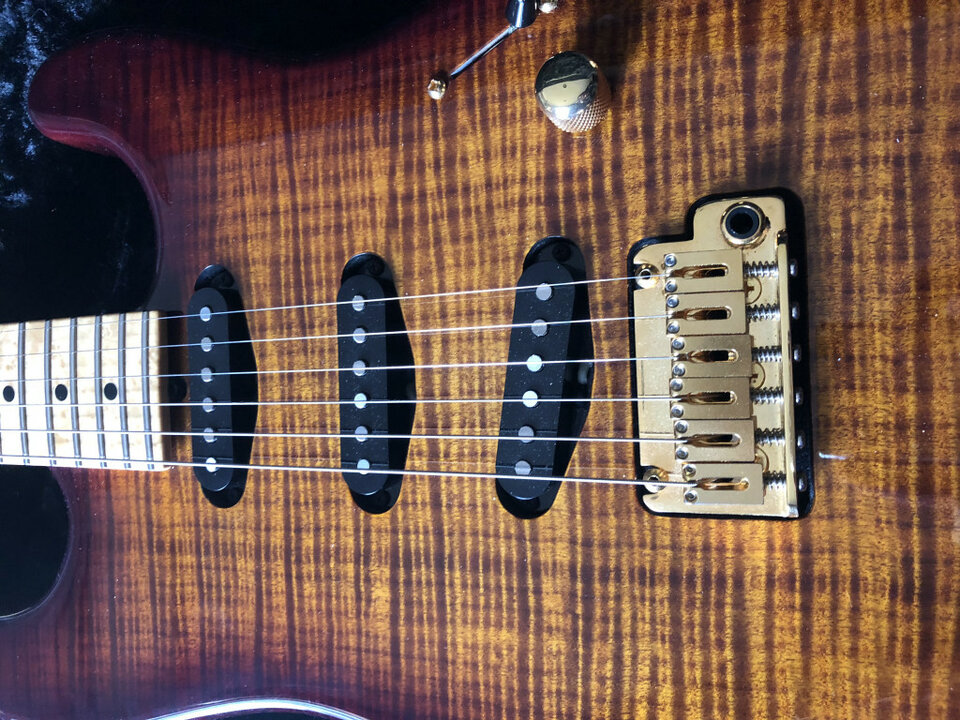 Suhr classic custom chambered