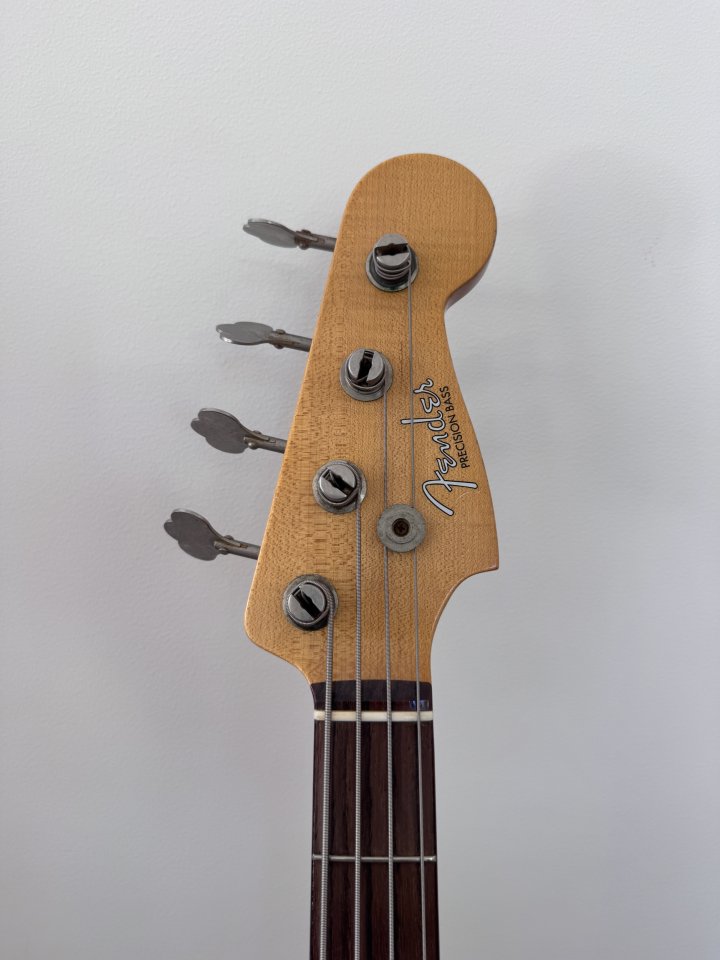 Fender Custom Shop Precision Bass de segunda mano · Foto 5 de 10 · Madrid · 3500 €