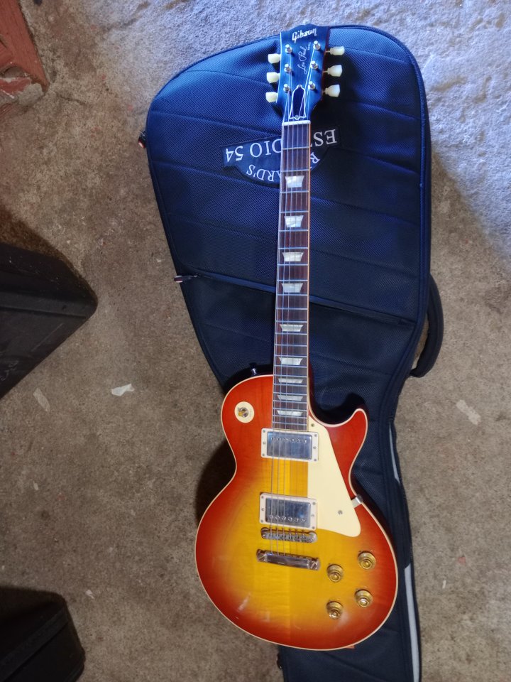 Gibson Custombuckers de segunda mano · Foto 1 de 4 · A Coruña · 300 €