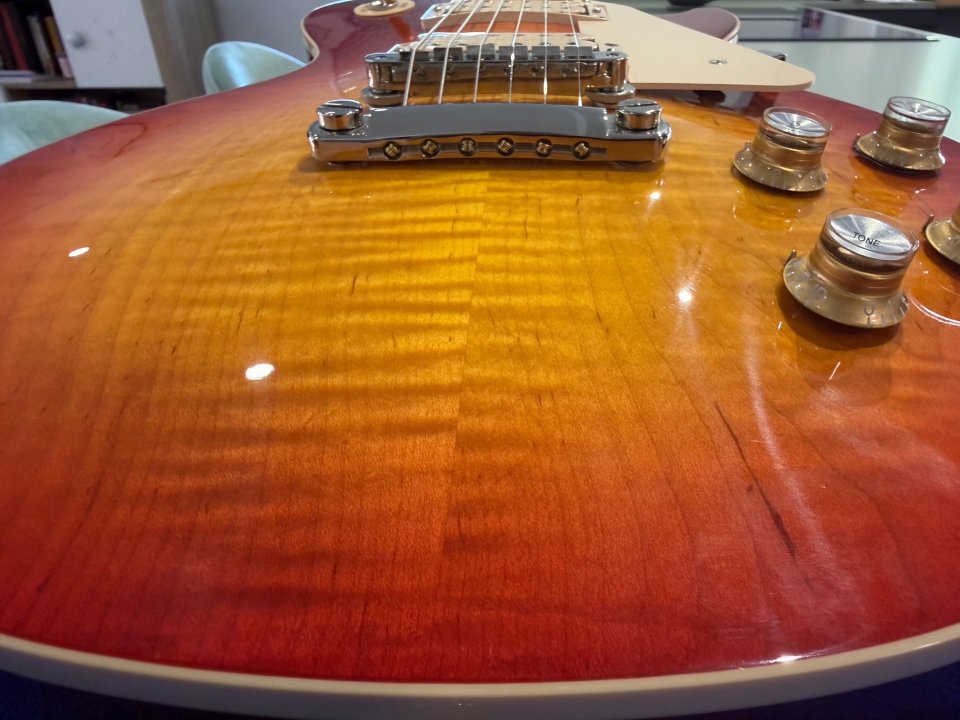 Vendo Gibson Les Paul Standard 60s Double Trouble en acabado Vintage Cherry Sunburst. de segunda mano · Foto 4 de 10 · Málaga · 1950 €