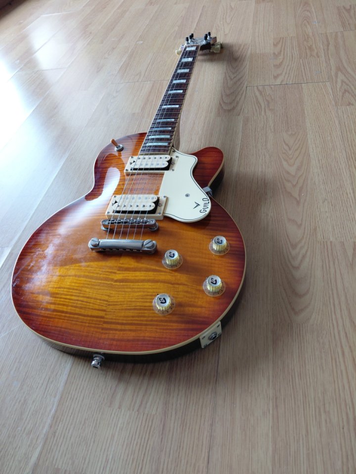 Guild Bluesbird Rosewood