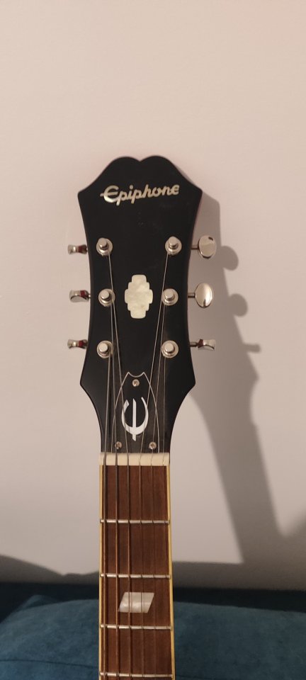 Epiphone Riviera Sparkling Burgundy