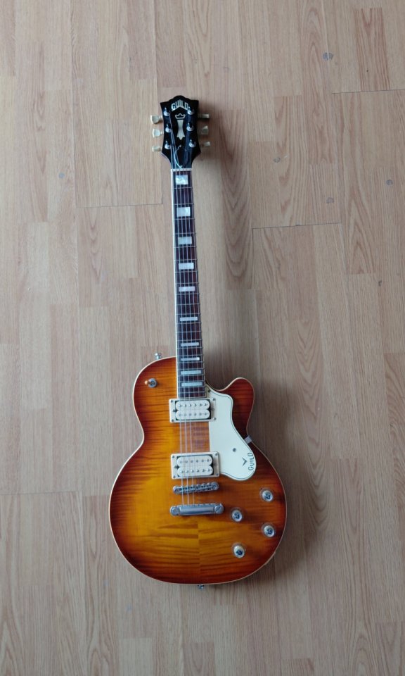 Guild Bluesbird Rosewood