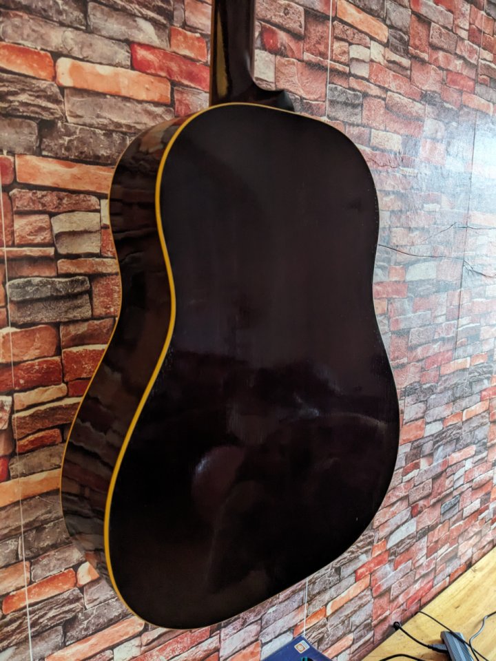 Atkin J-19 The Nineteen ( Las Fotos son de la guitarra actual)