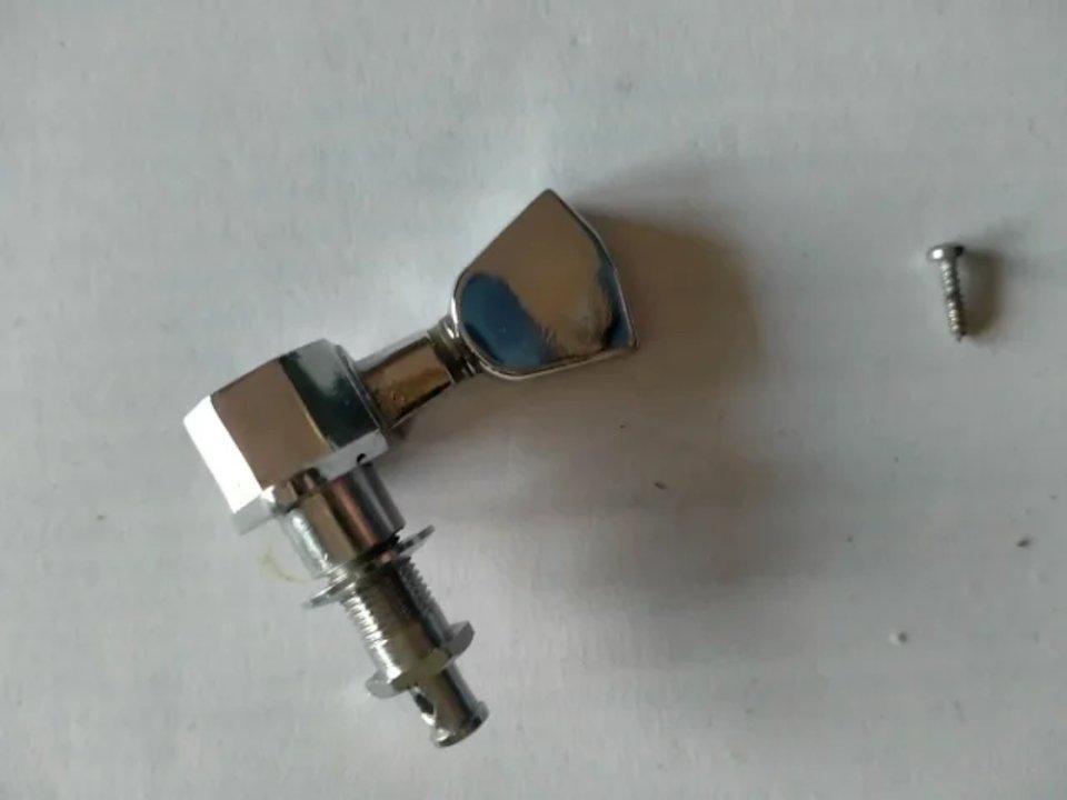 Clavijas Afinador Guitarra Japan de segunda mano · Foto 3 de 8 · Valencia · 17 €
