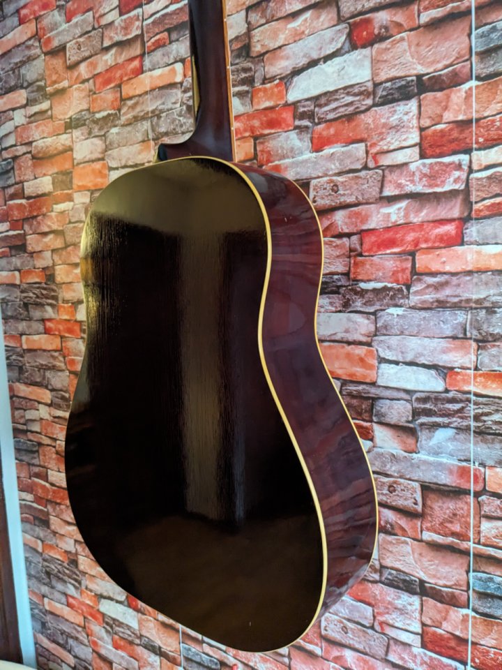 Atkin J-19 The Nineteen ( Las Fotos son de la guitarra actual)