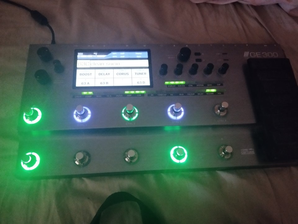 Pedalera profesional mooer ge300