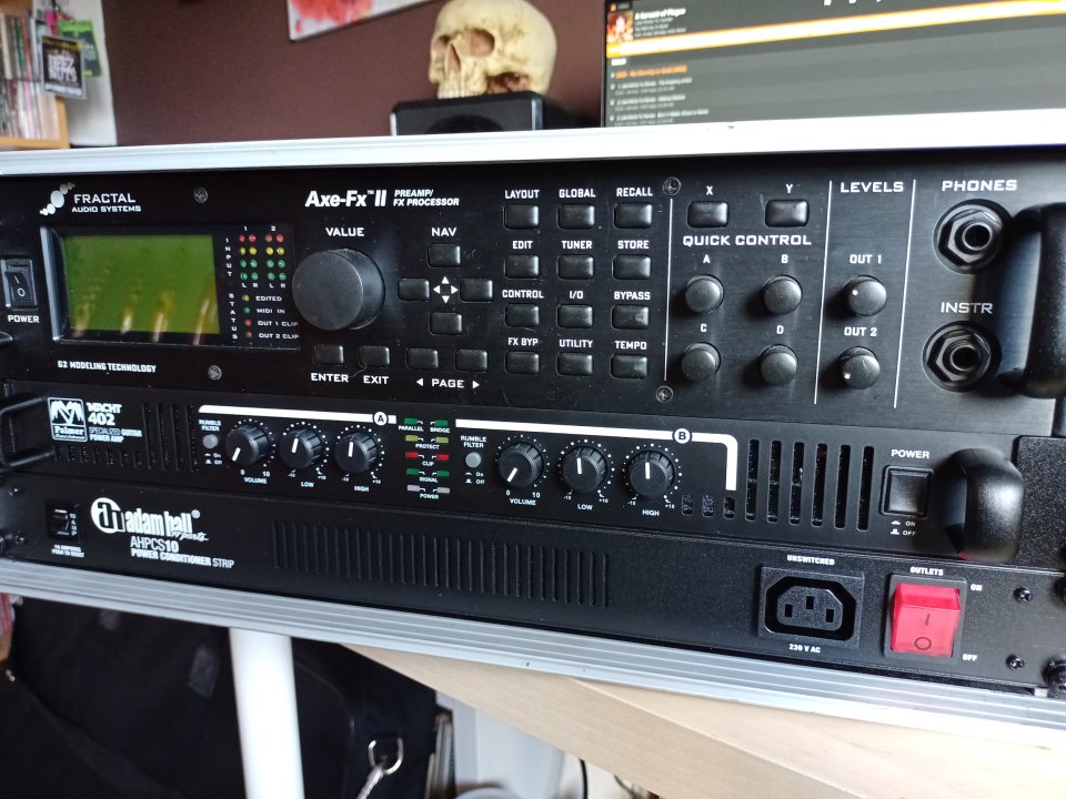 Fractal Axe FX2 - o posible cambio - de segunda mano · Foto 6 de 6 · Pontevedra · 600 €
