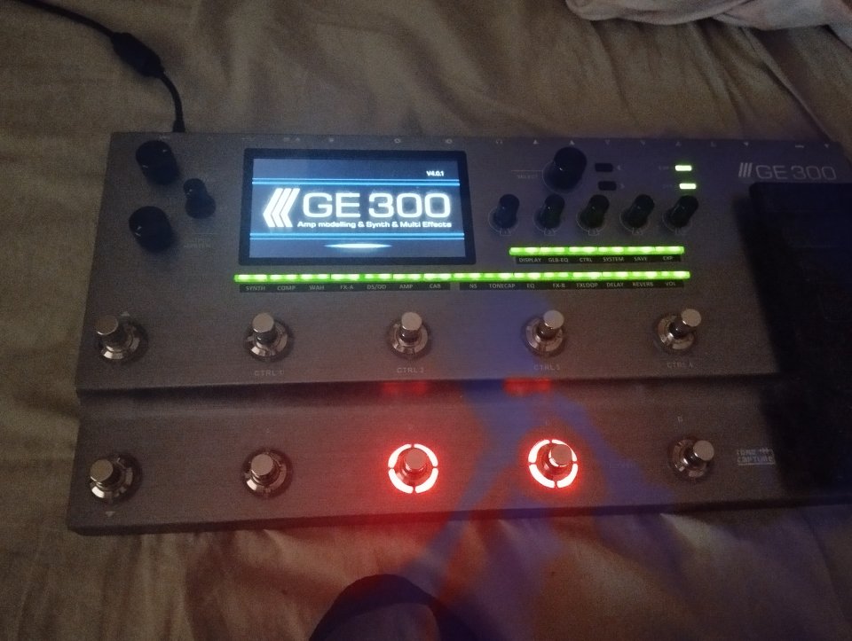 Pedalera profesional mooer ge300