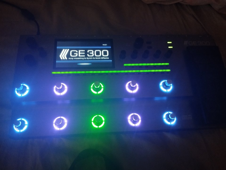Pedalera profesional mooer ge300